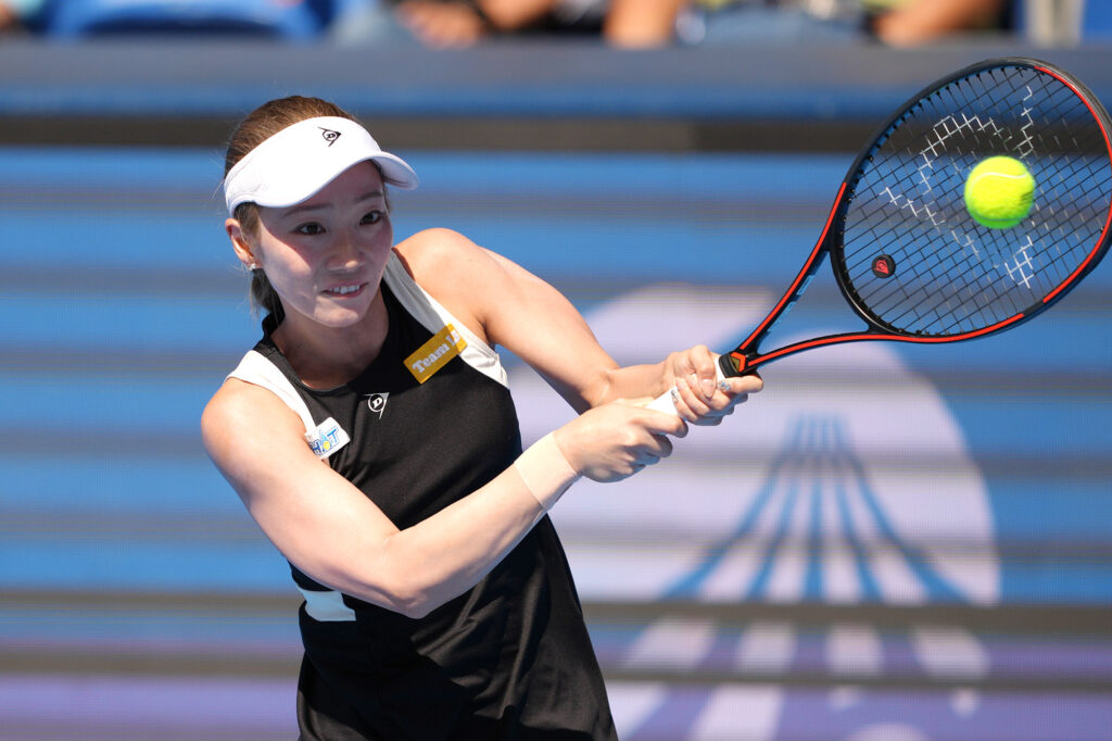 女子は4年ぶりの出場の岡村恭香と7年ぶりの清水綾乃の決勝に。男子はベスト4が決定！【全日本テニス選手権】【Tennis.jp】