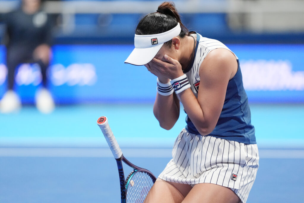 岡村恭香が30歳で初の戴冠「夢の中を生きているようです」。男子決勝は田口涼太郎と市川泰誠の対戦【全日本テニス選手権】【Tennis.jp】