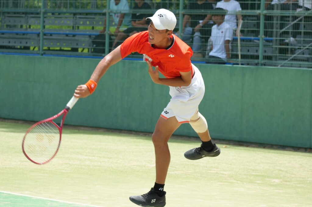 四日市工の小野倫太郎が関西・稗田光を倒し悲願の戴冠【インターハイ2026男子シングルス決勝】【Tennis.jp】