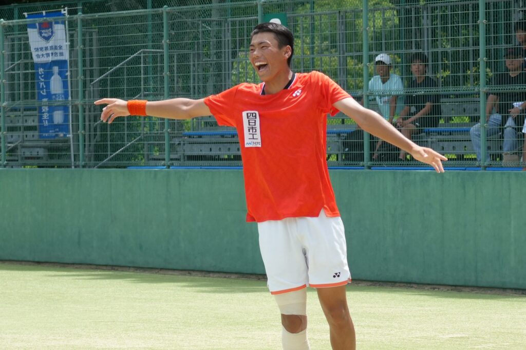 四日市工の小野倫太郎が関西・稗田光を倒し悲願の戴冠【インターハイ2026男子シングルス決勝】【Tennis.jp】