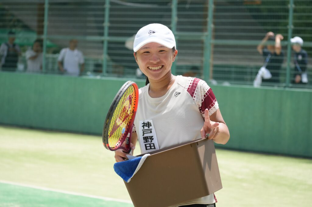 関西対決！神戸野田の石田実莉が 大商学園・窪田結衣との激闘を制し、頂点へ【インターハイ2026女子シングルス決勝】【Tennis.jp】